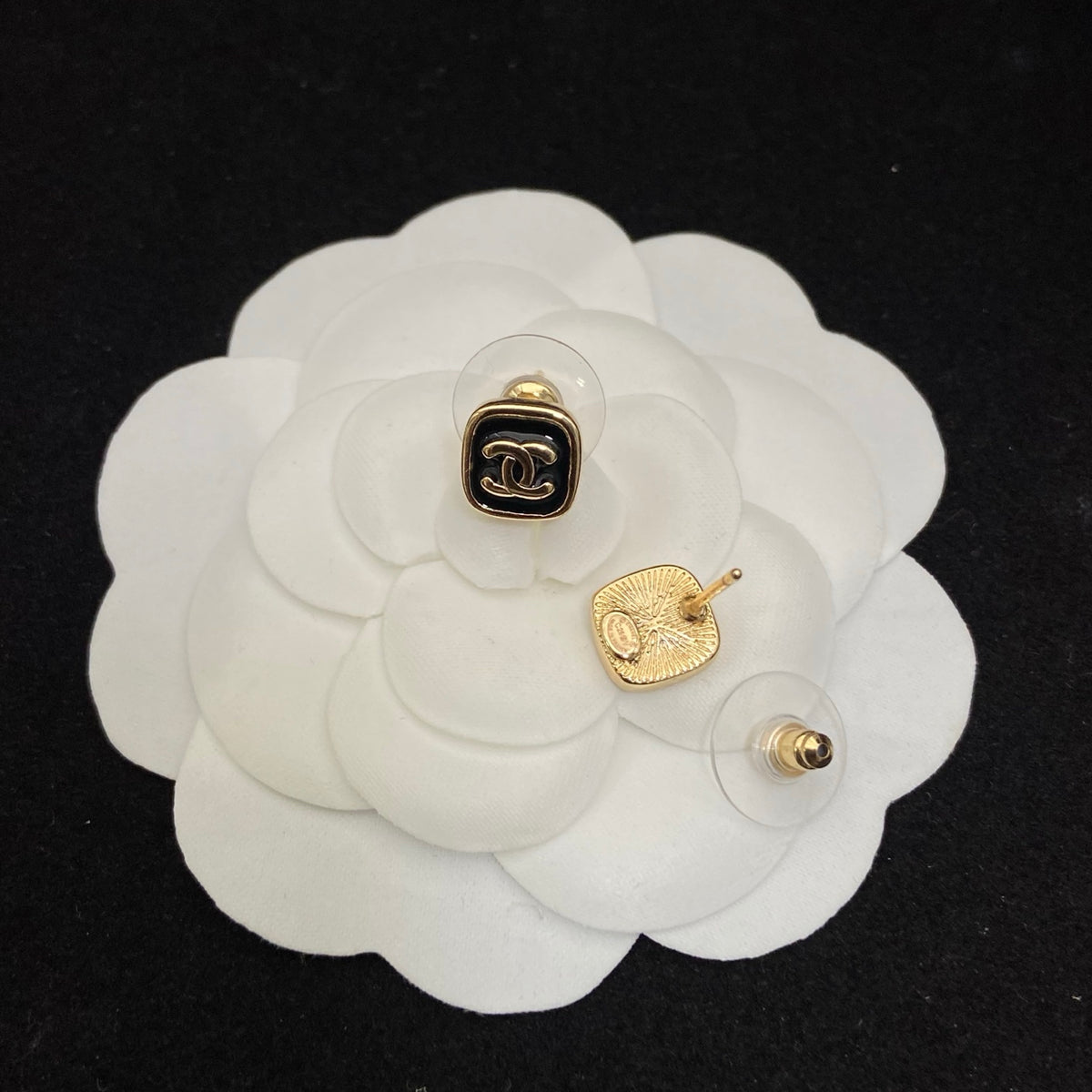 E10 Women gold-plated fashion earrings high-quality jewelry