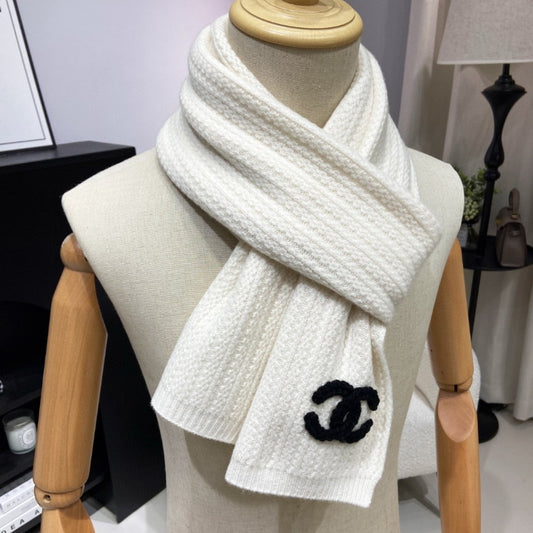 F78  Knitted scarves scarf for women and men