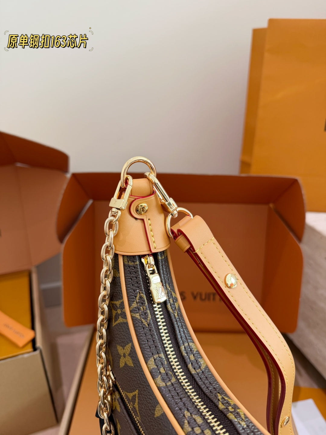 MS27 Classic Crescent Bag Handbag