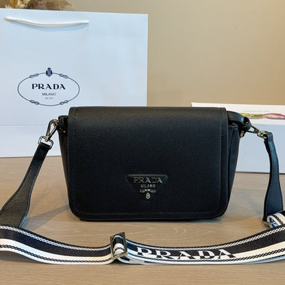 MN21 Fashion Women High Quality Bag With box 23*9*17CM