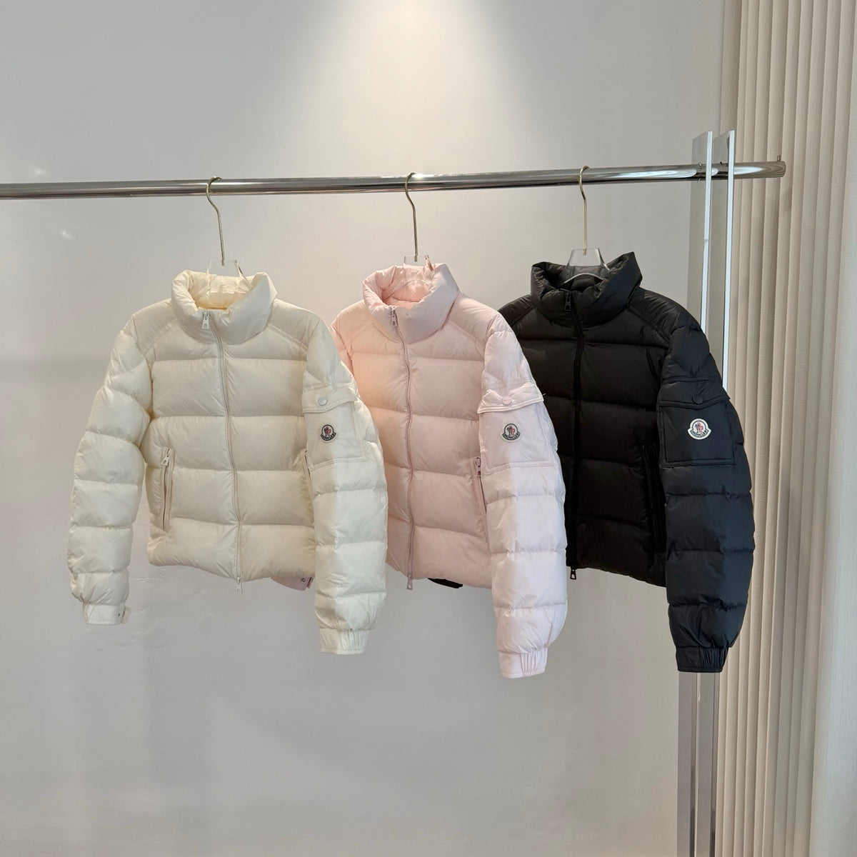 C4 Women Fashion Short‑Style Down Jacket, Casual Warm Winter Outerwear Puffer Coat for Daily Wear