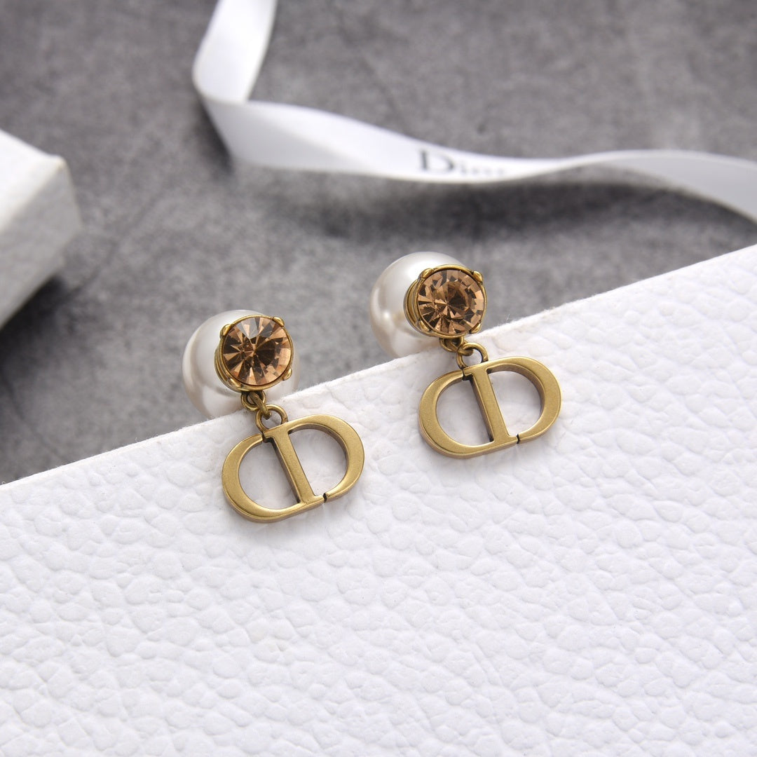 DIE5 Women gold-plated fashion earrings high-quality jewelry