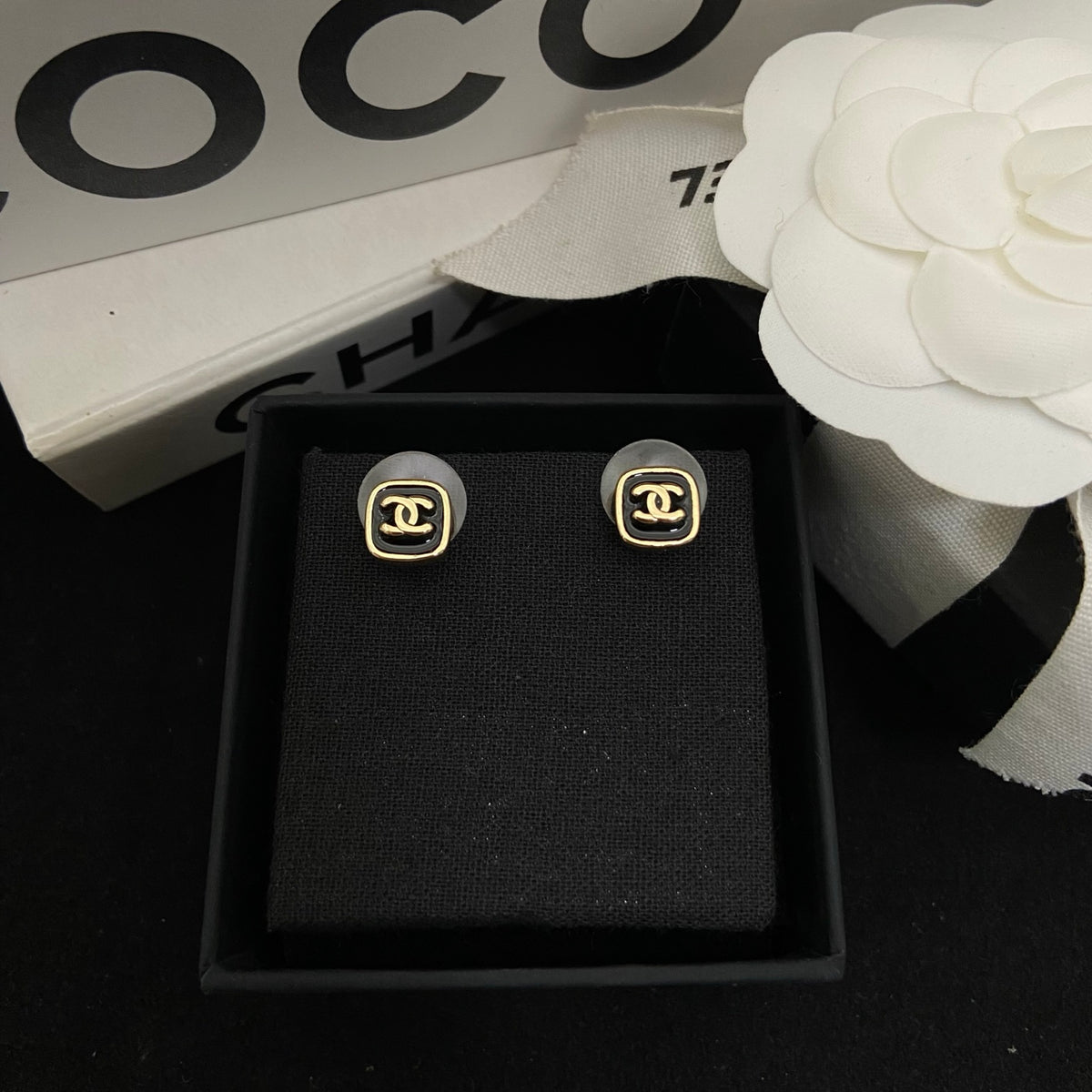 E10 Women gold-plated fashion earrings high-quality jewelry