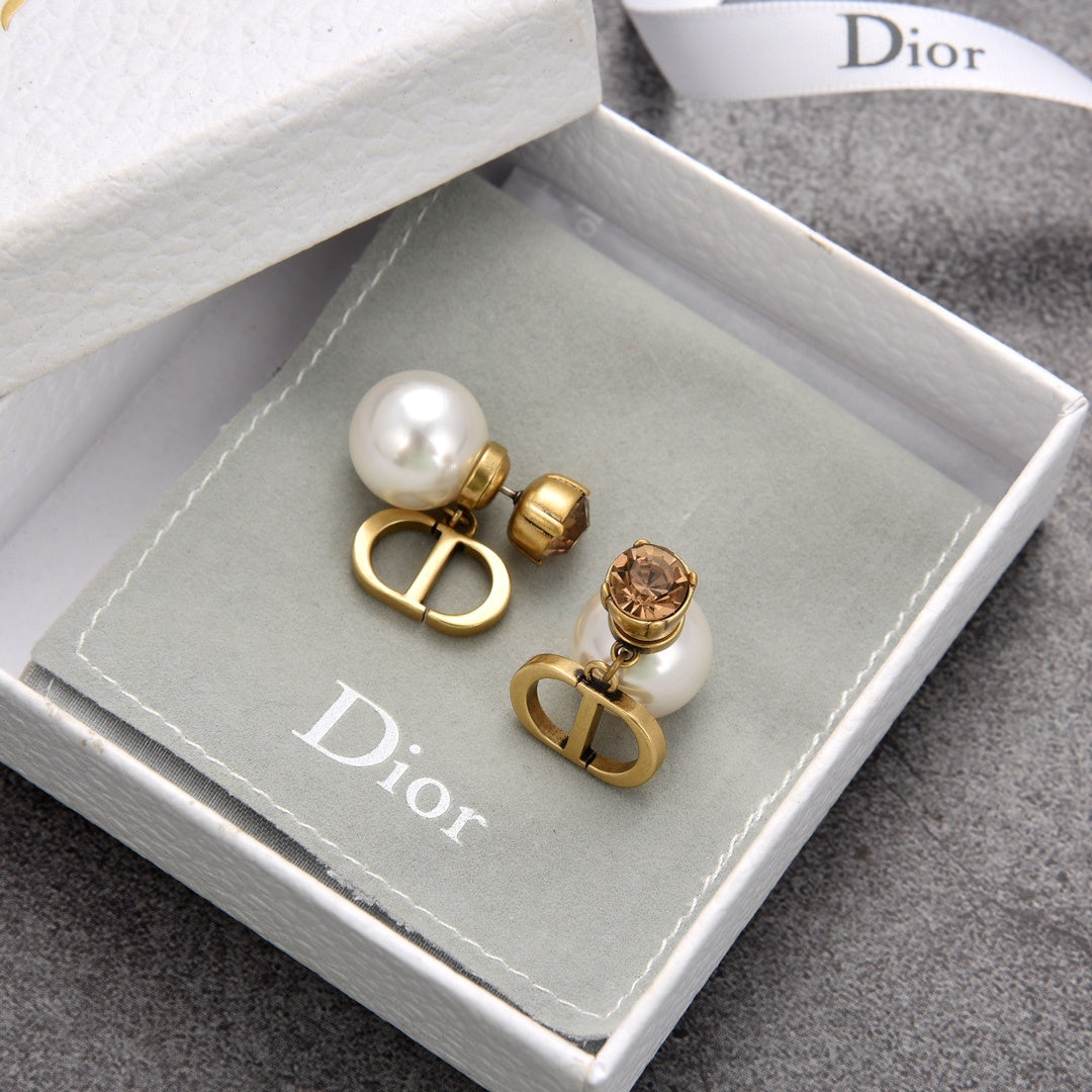 DIE5 Women gold-plated fashion earrings high-quality jewelry