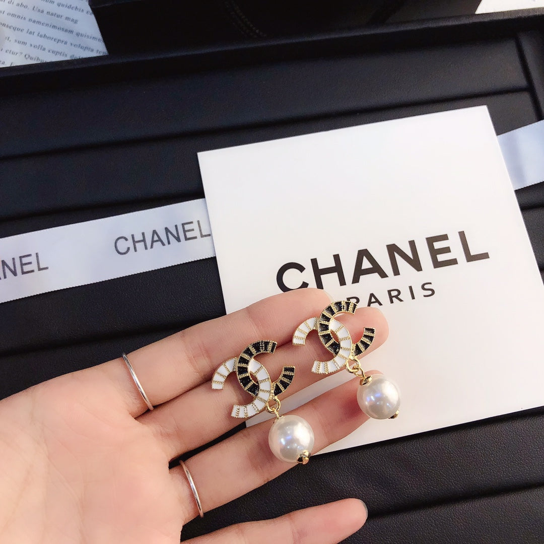 A301 Women gold-plated fashion earrings high-quality jewelry