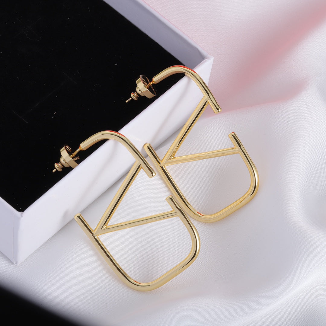 E64 Women gold-plated earrings high-quality jewelry