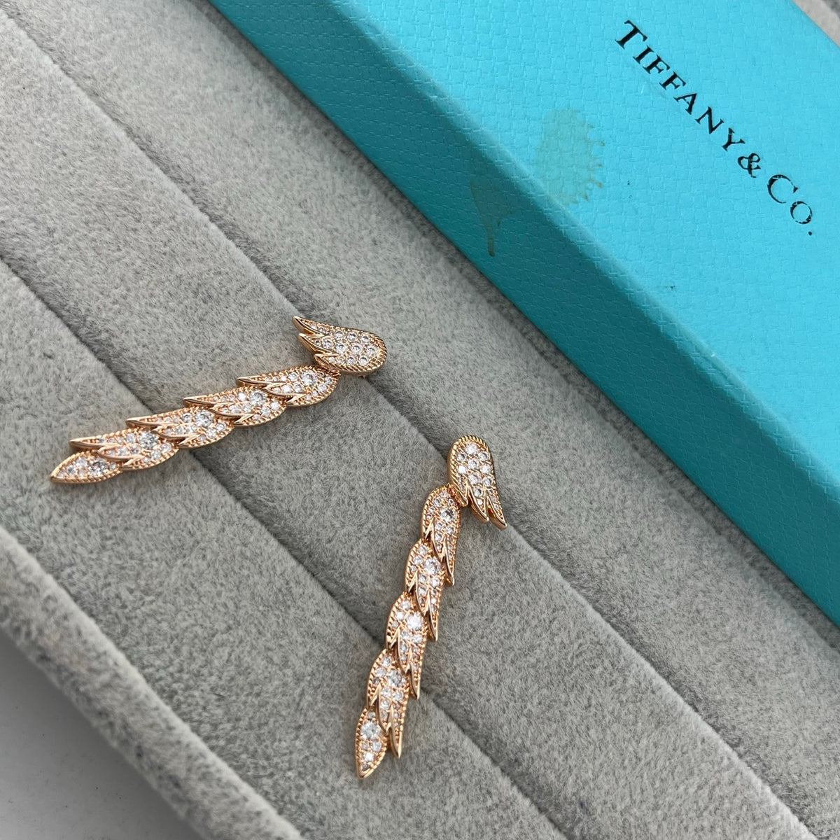 E17 Women gold-plated fashion earrings high-quality jewelry