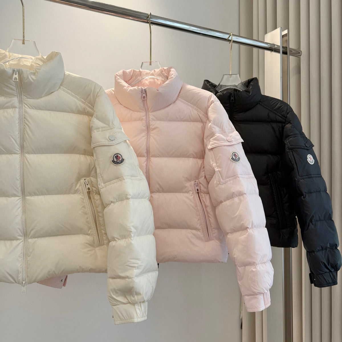 C4 Women Fashion Short‑Style Down Jacket, Casual Warm Winter Outerwear Puffer Coat for Daily Wear