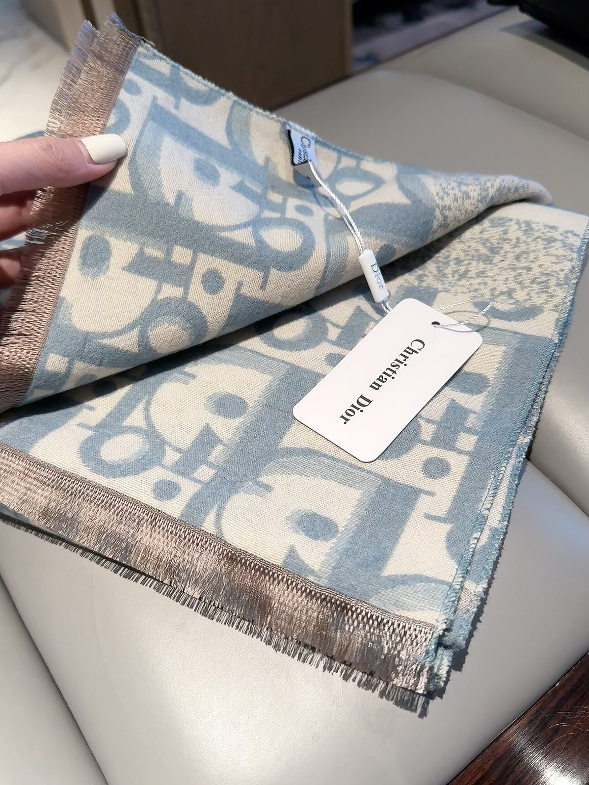 F52  Women's cotton scarf