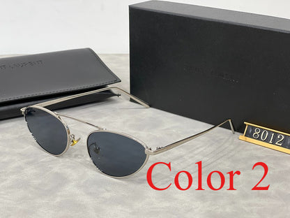8012  Unisex Fashion Sunglasses with Box