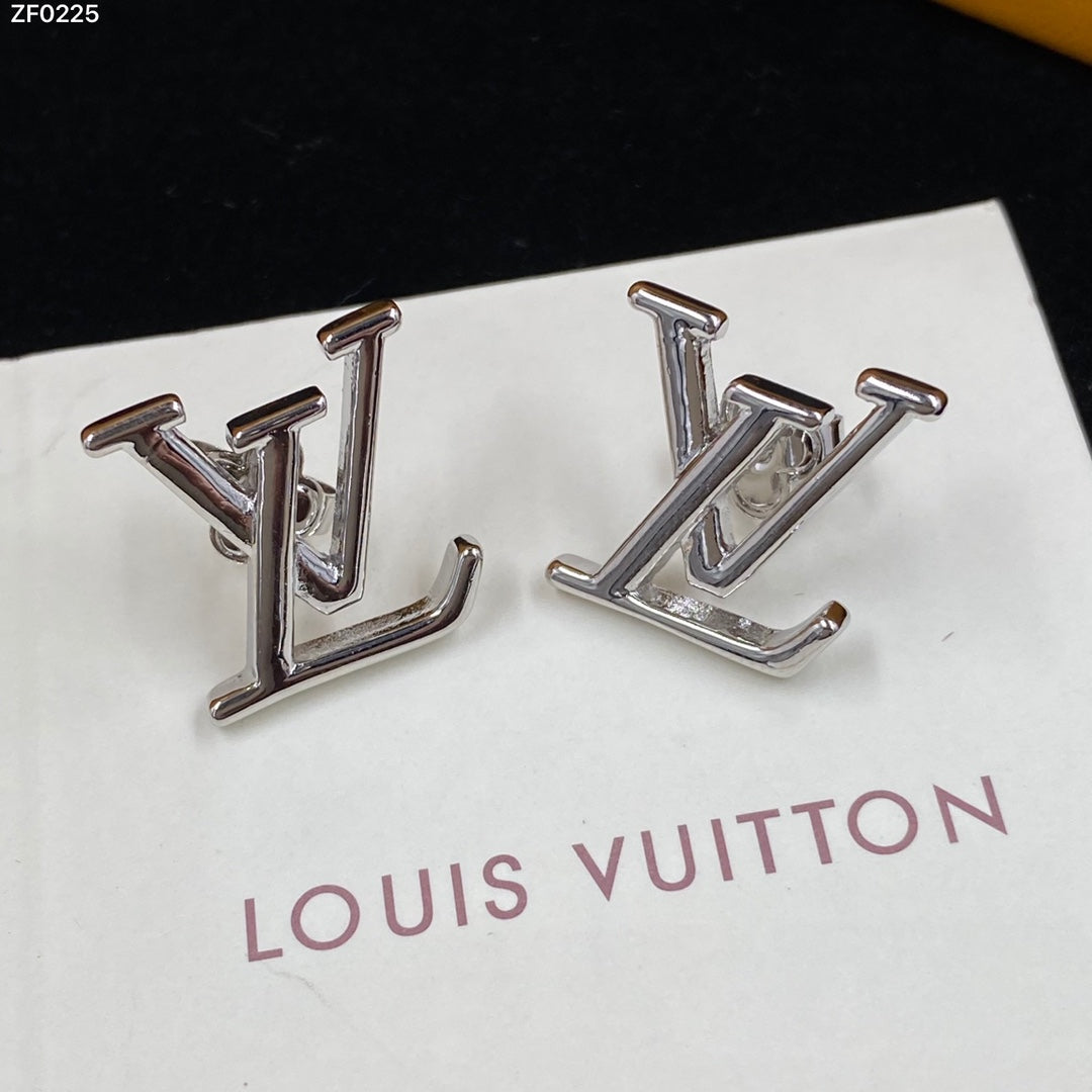E34 Women gold-plated fashion earrings high-quality jewelry