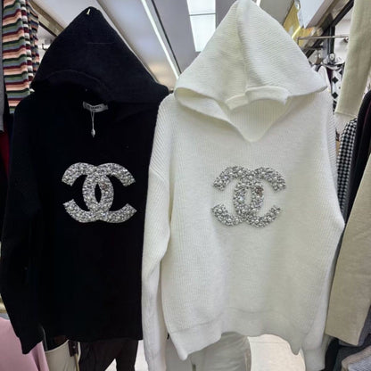 C23 Women high-quality b0lack and white casual sweater