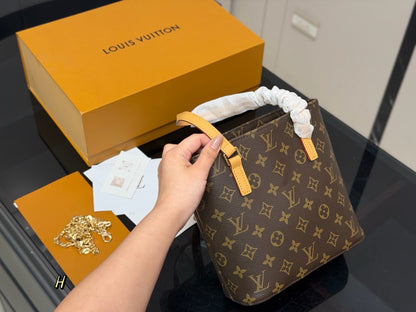 MS18 Fashion women bag handbag 20*21cm