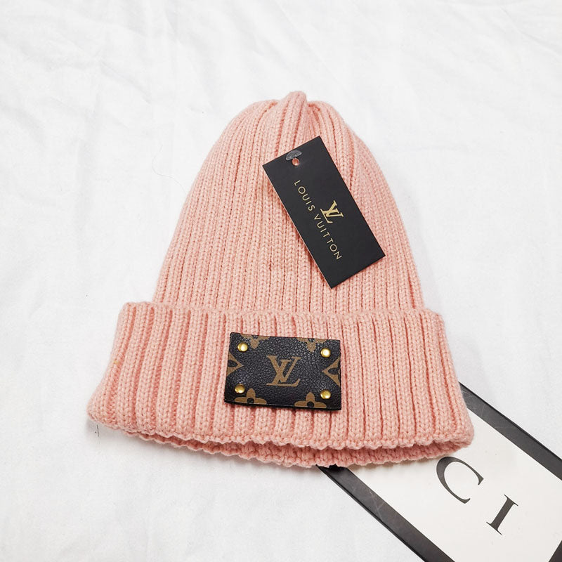 H2 Men and women winter fashion knitted hats