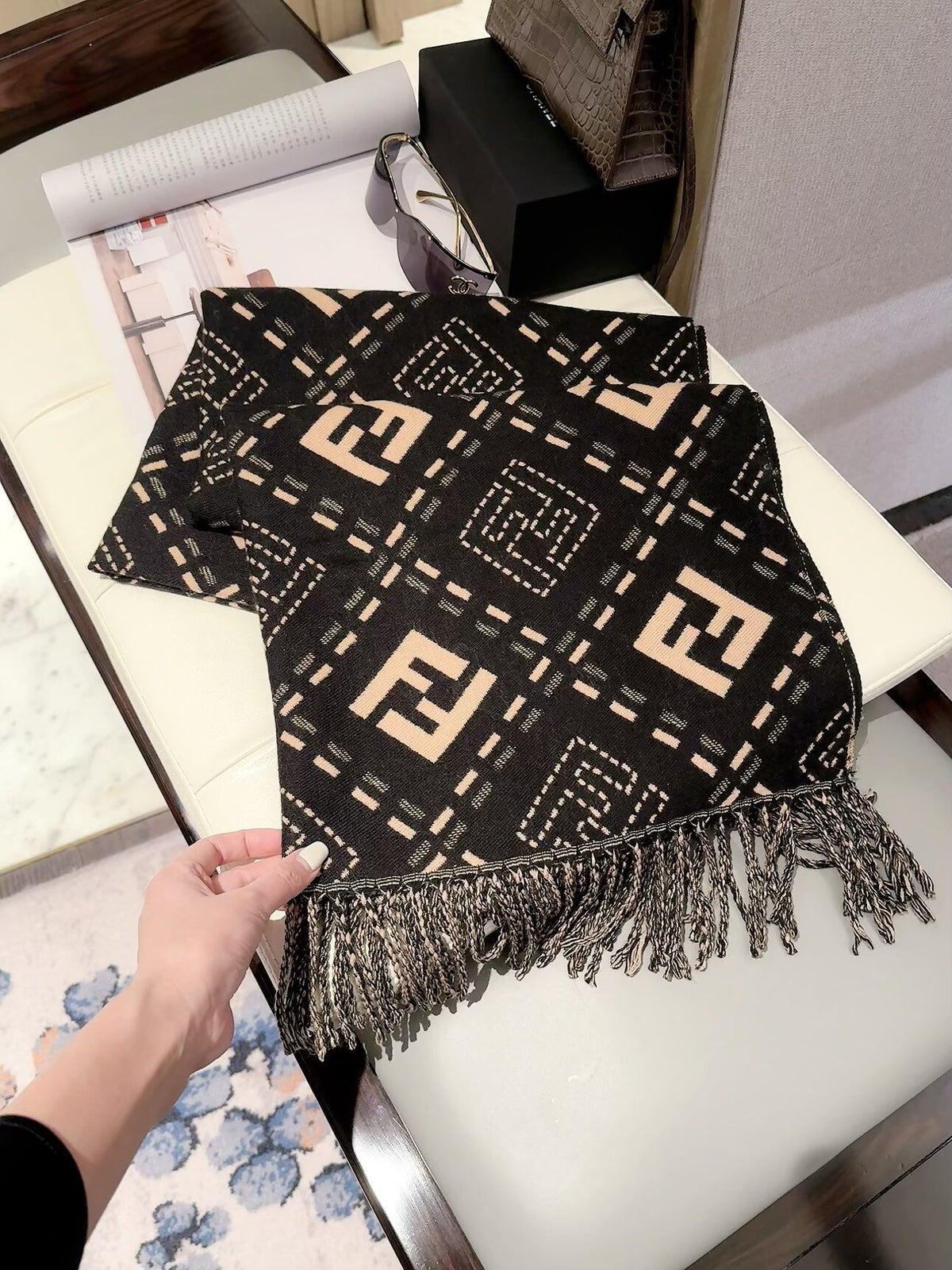 F50 Women Wool Blend Scarf Wrap