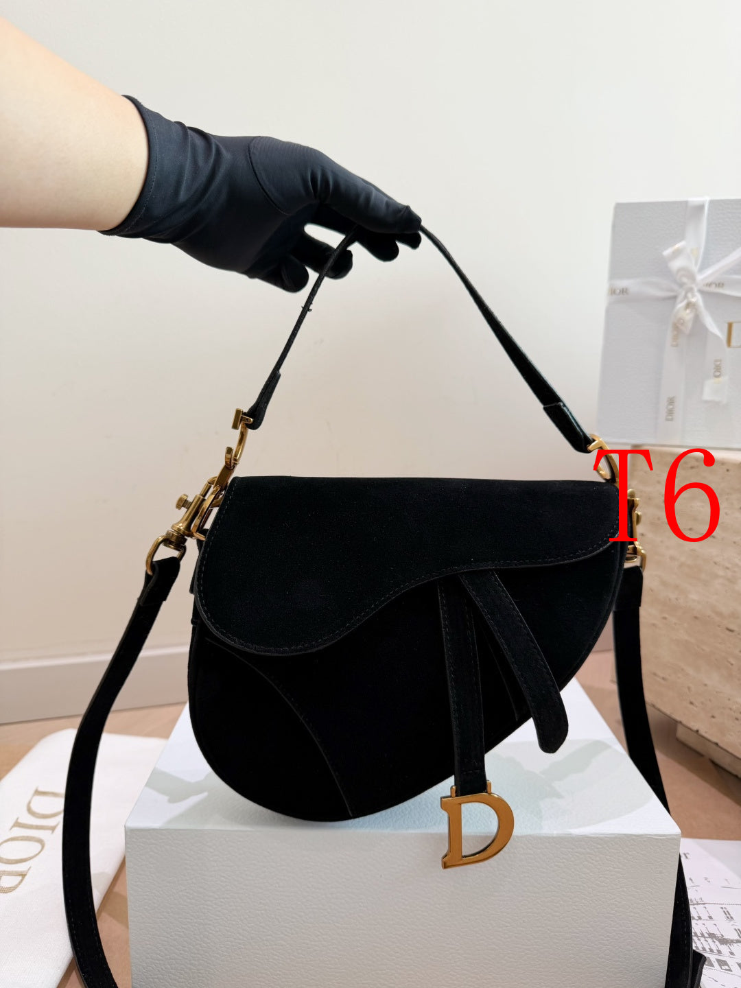 MS32 Women's Classic Saddle Bag Handbag