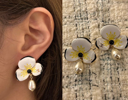 E68 Women gold-plated earrings high-quality jewelry