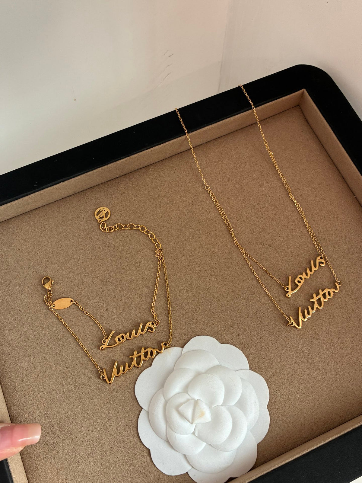LS240 Fashion women's bracelet necklace set letter jewelry
