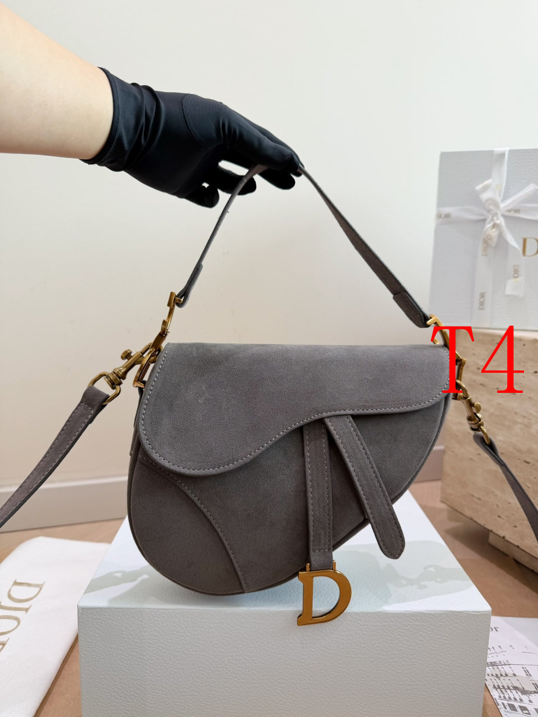 MS32 Women's Classic Saddle Bag Handbag