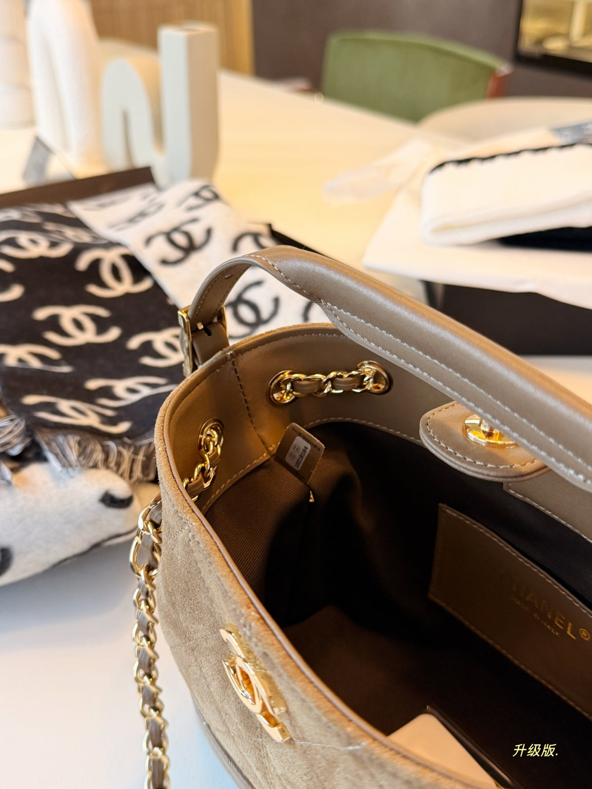 MS84 Classic Bucket Bag Women's Handbag 22*12cm