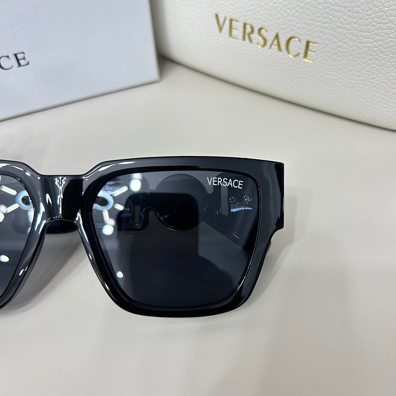 4483  Oversized Frame Sunglasses, Unisex, with  Box