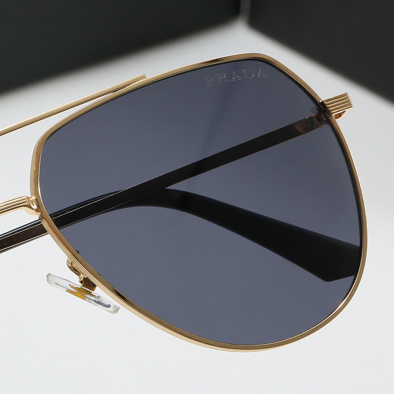959  Unisex Fashion Sunglasses with Box
