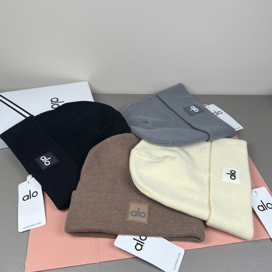 AH1  Soft wool cashmere blend, warm winter hat
