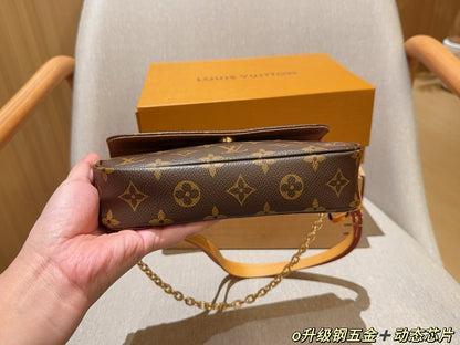 LVMB5   Exquisite Texture, High-Quality Women's Bag  20x10x5cm