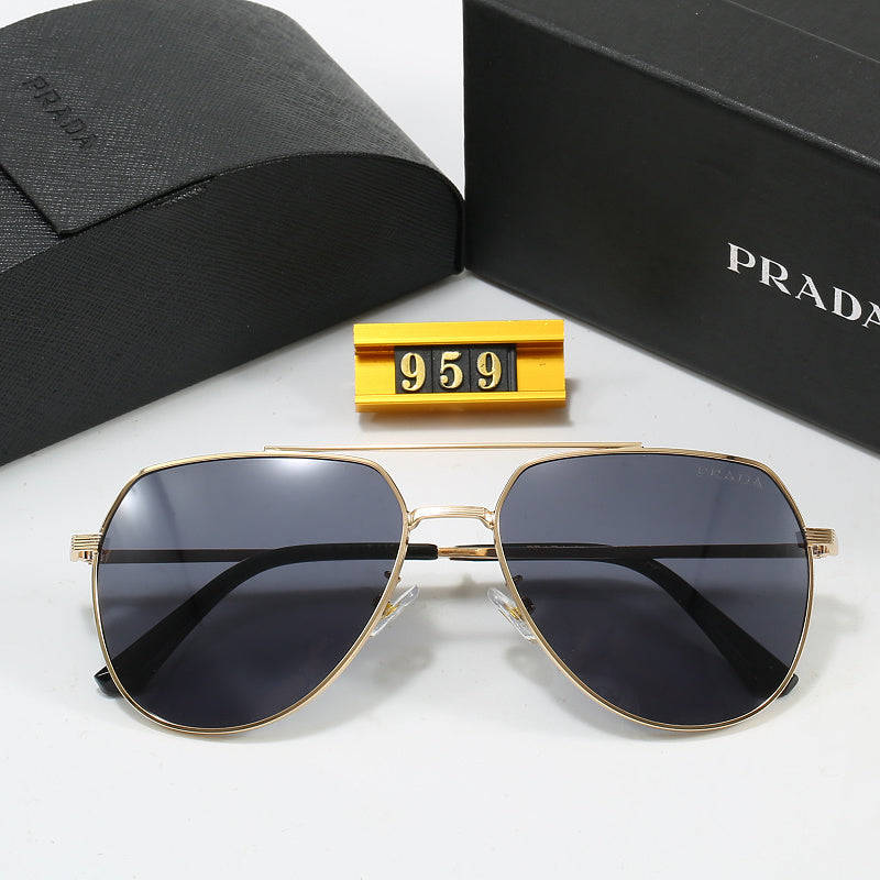 959  Unisex Fashion Sunglasses with Box