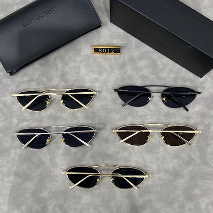 8012  Unisex Fashion Sunglasses with Box
