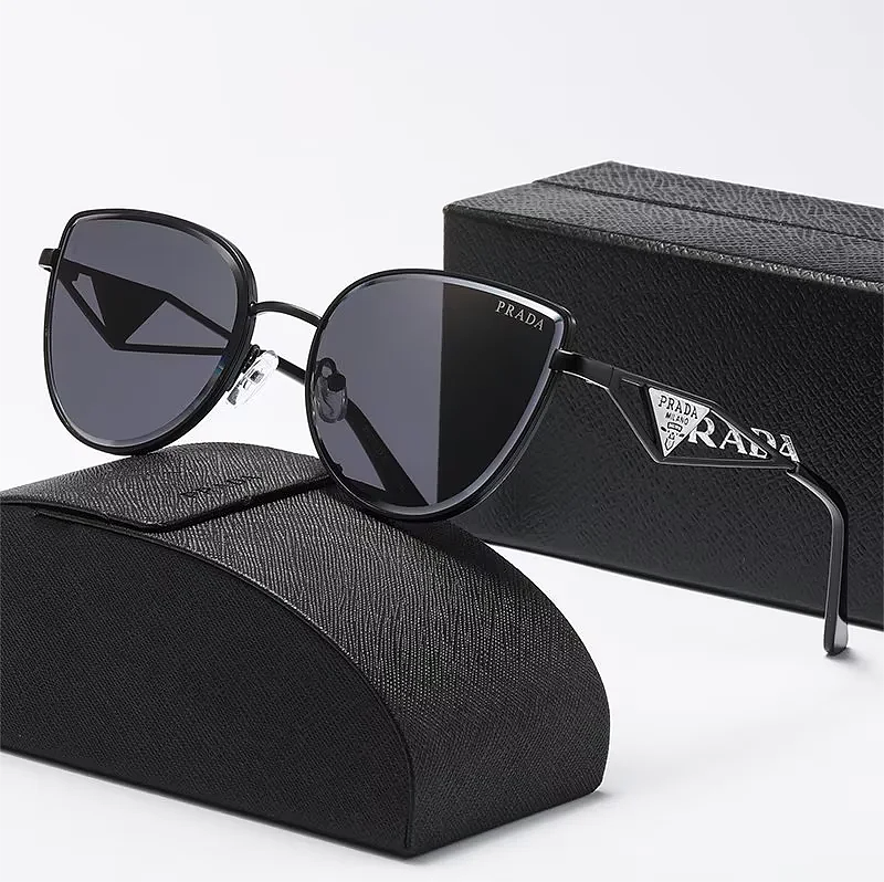 30138  Unisex Fashion Sunglasses, With Box