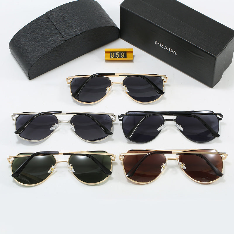 959  Unisex Fashion Sunglasses with Box